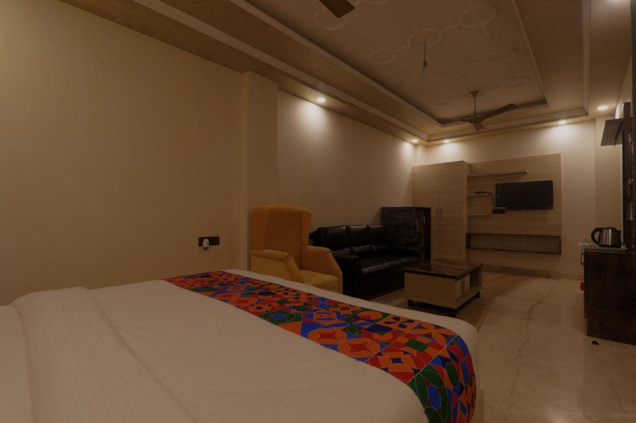 Shri Tirupati Residency Hotel Lakhnau Kültér fotó