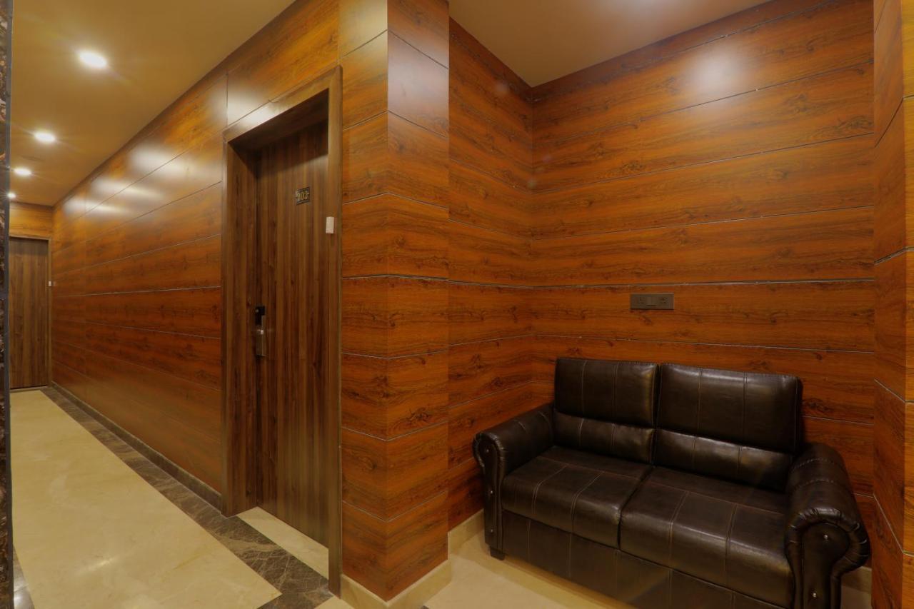 Shri Tirupati Residency Hotel Lakhnau Kültér fotó